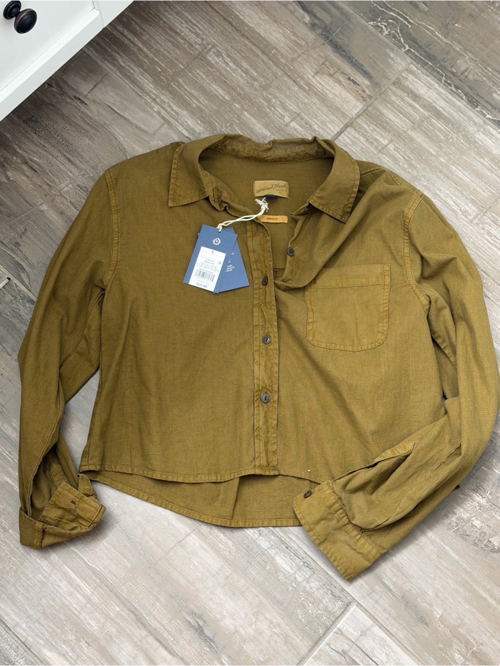 Brand New Small Olive Green Universal Threads Button Cropped Shirt